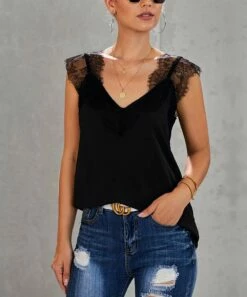 Budget 🛒 UDEAR Black Lace-Accent Tank - 👩 Women 👏