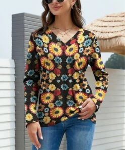 Wholesale 👍 UDEAR Black & Blue Floral V-Neck Long-Sleeve Top - Plus 🎁